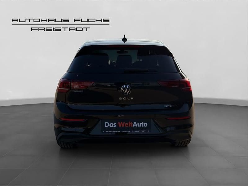 Neu VW Golf VIII 204 PS (150 kW) 2026 Schwarz metallic Limousine
