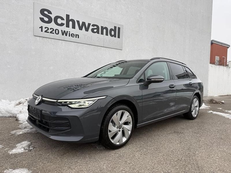 Neu VW Golf VIII Business 150 PS (110 kW) 2026 Mittelgrau  metallic Kombi