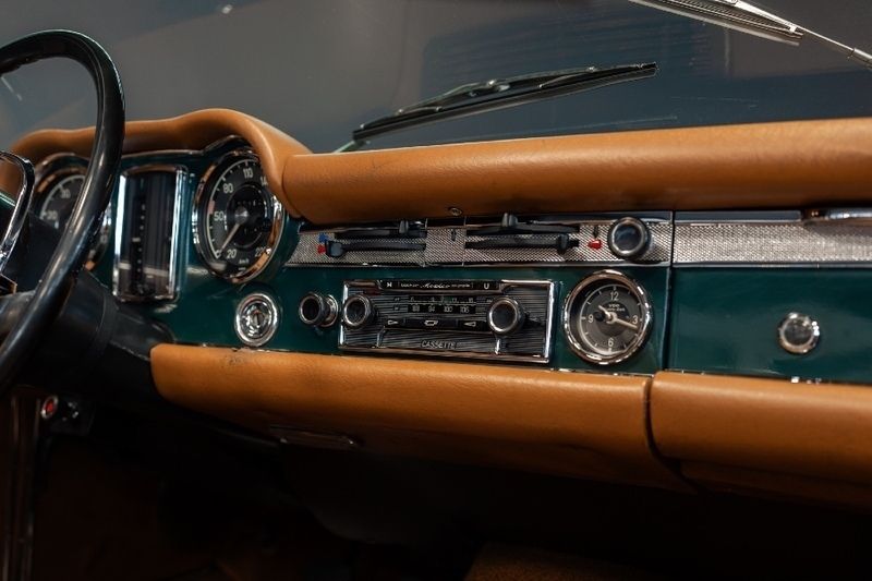 Gebraucht Mercedes SL280 170 PS (125 kW) 1970 Dunkelgrün Cabrio