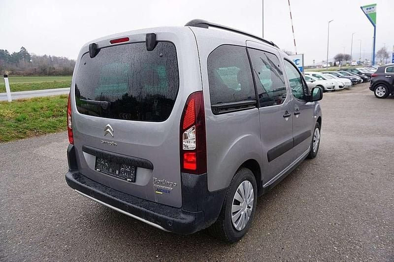 Gebraucht Citroën Berlingo XTR 99 PS (72 kW) 2017 Grau Van / Kleinbus