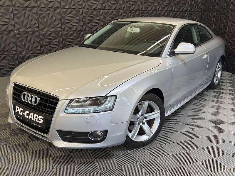 Silber Gebraucht 2009 Audi A5 Coupé | € 13.990 (Teuer) - Bild 1/4