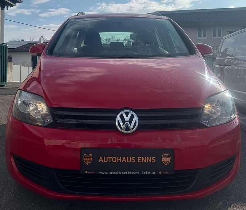 Gebraucht VW Golf Trendline 90 PS (66 kW) 2009 Rot Limousine