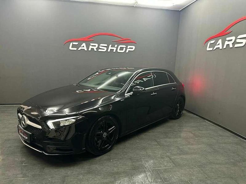 Gebraucht Mercedes A180 AMG line 116 PS (85 kW) 2018 Schwarz Limousine