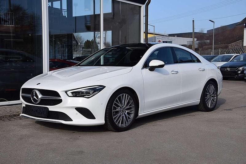 Gebraucht Mercedes CLA180 Progressive 116 PS (85 kW) 2022 Weiß Limousine