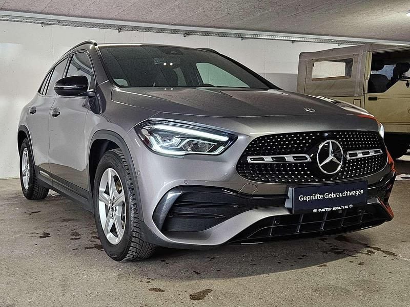 Gebraucht Mercedes GLA200 150 PS (110 kW) 2021 Grau SUV