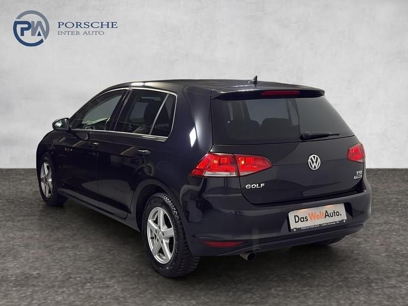 Gebraucht VW Golf VII 110 PS (80 kW) 2017 Schwarz  metallicperleffektno Limousine