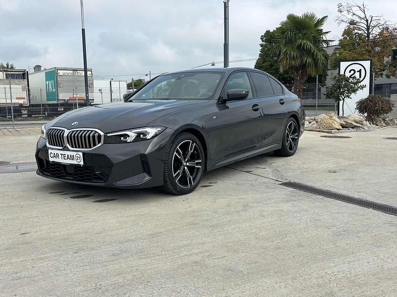 Gebraucht BMW 320 M Sport 190 PS (139 kW) 2024 Grau Limousine