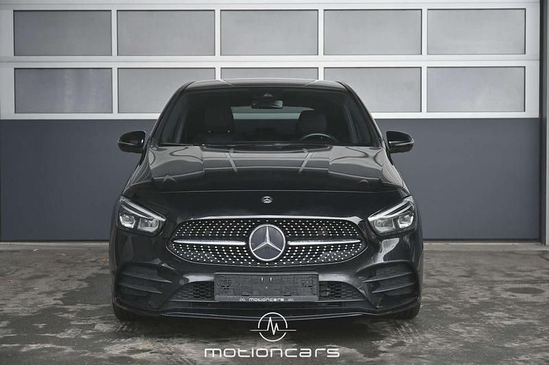 Gebraucht Mercedes B220 AMG line 190 PS (139 kW) 2020 Schwarz Van / Kleinbus