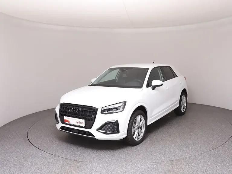 Weiss normal Neu 2025 Audi Q2 Admired SUV | € 31.990 (Fairer Preis) - Bild 1/4