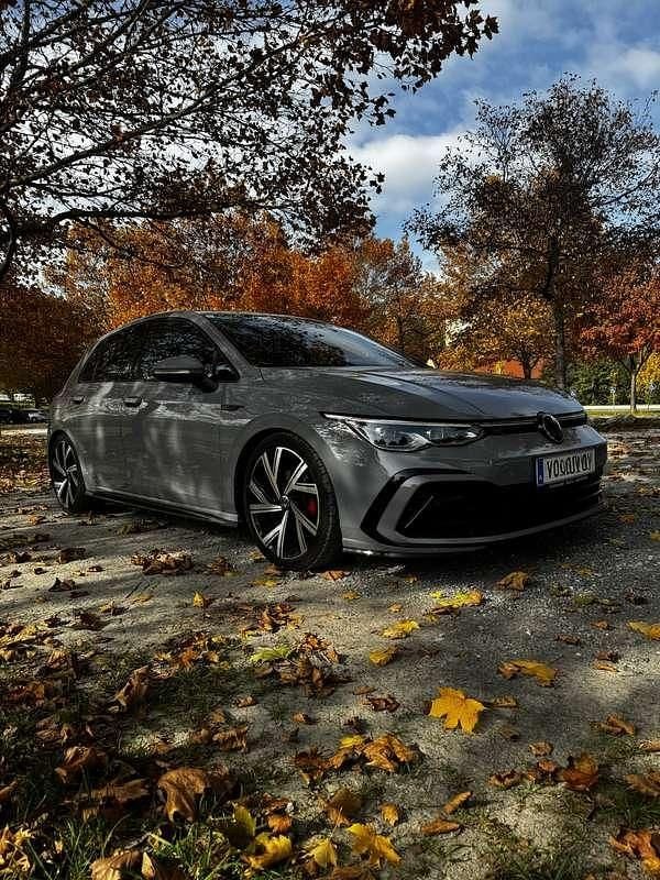 Grau Gebraucht 2021 VW Golf R-line Limousine | € 24.990 (Etwas zu teuer) - Bild 1/4