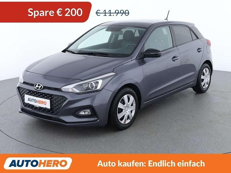 Grau Gebraucht 2019 Hyundai i20 Kleinwagen | € 11.790 (Fairer Preis) - Bild 1/3