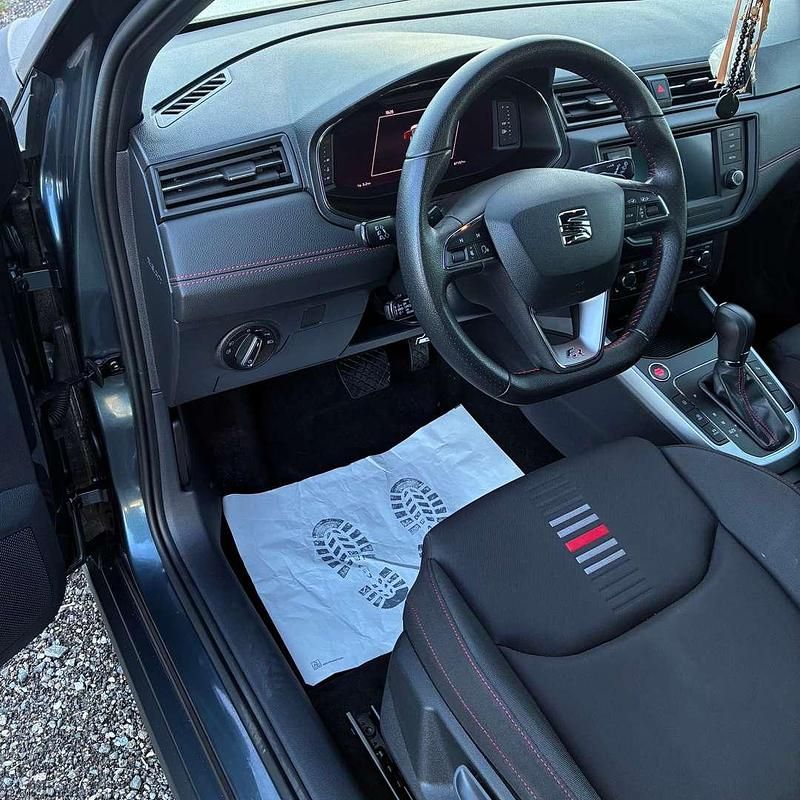 Gebraucht Seat Arona FR 110 PS (80 kW) 2021 Grau SUV