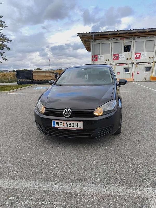 Gebraucht 2010 VW Golf VI Comfortline Kleinwagen | € 5.700 (Etwas zu teuer) - Bild 1/4
