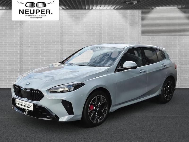 Gebraucht BMW 116 Shadowline 122 PS (89 kW) 2026 Kleinwagen