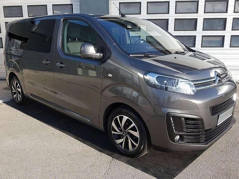 Grau Gebraucht 2021 Citroën Spacetourer Van / Kleinbus | € 35.990 (Fairer Preis) - Bild 1/4
