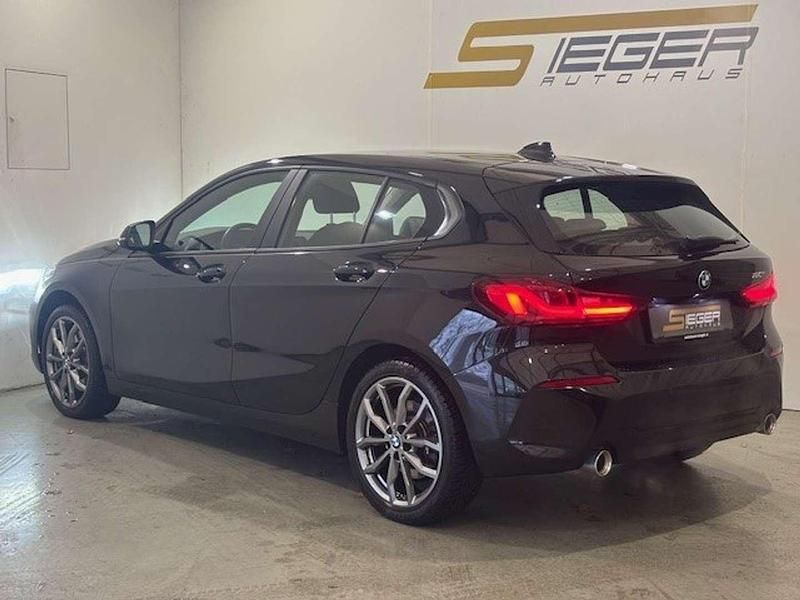 Gebraucht BMW 120 Advantage 178 PS (130 kW) 2024 Schwarz Kleinwagen
