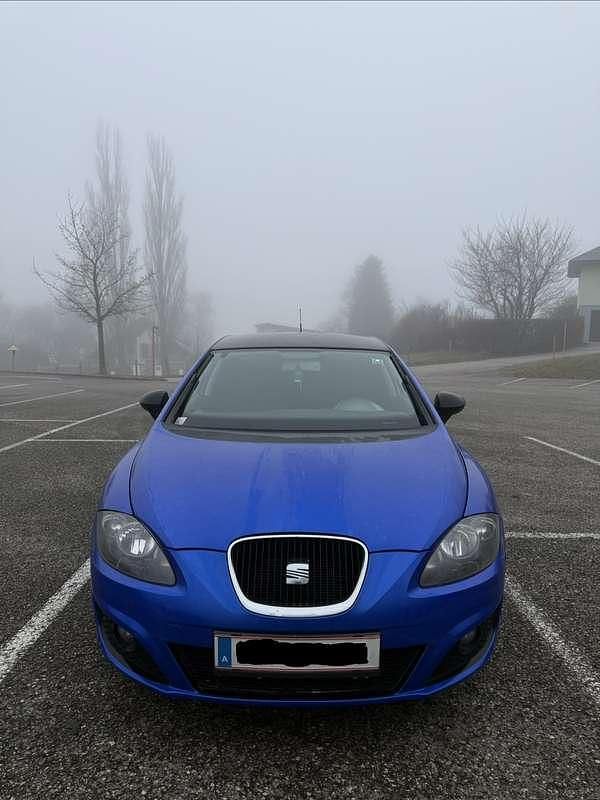 Gebraucht 2011 Seat Leon Limousine | € 3.800 - Bild 1/4