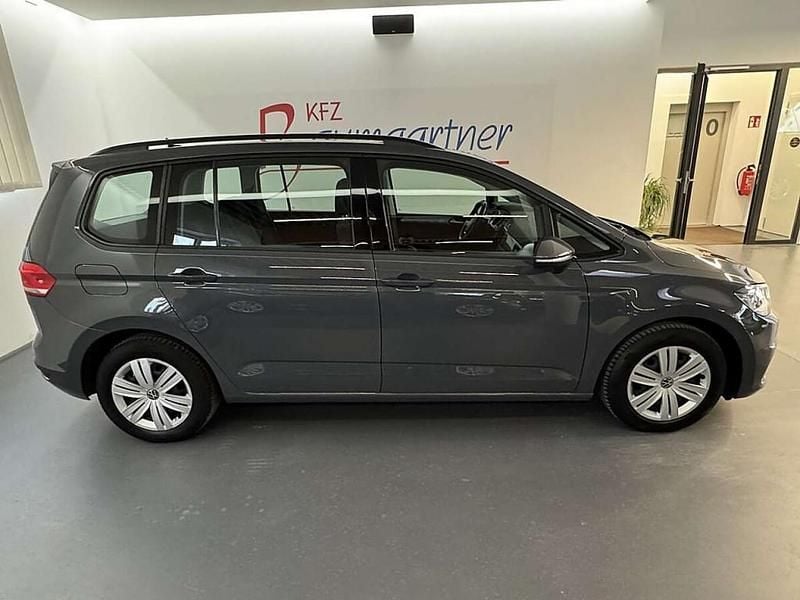 Gebraucht VW Touran 150 PS (110 kW) 2021 Grau Van / Kleinbus