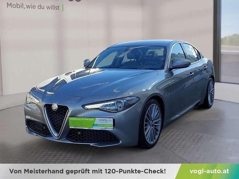Gebraucht Alfa Romeo Giulia Super 179 PS (131 kW) 2018 Grau Limousine