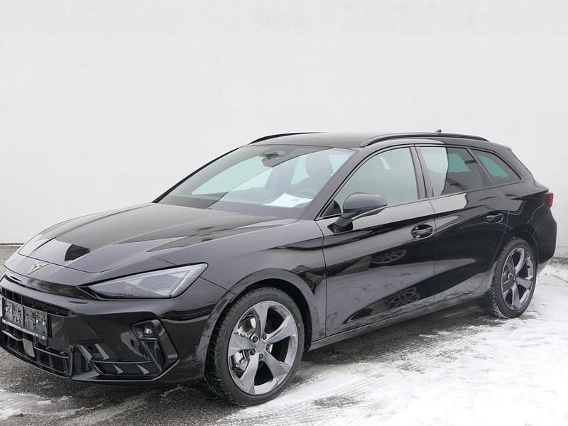 Schwarz metallic Neu 2026 Cupra Leon Kombi | € 30.490 (Guter Preis) - Bild 1/4