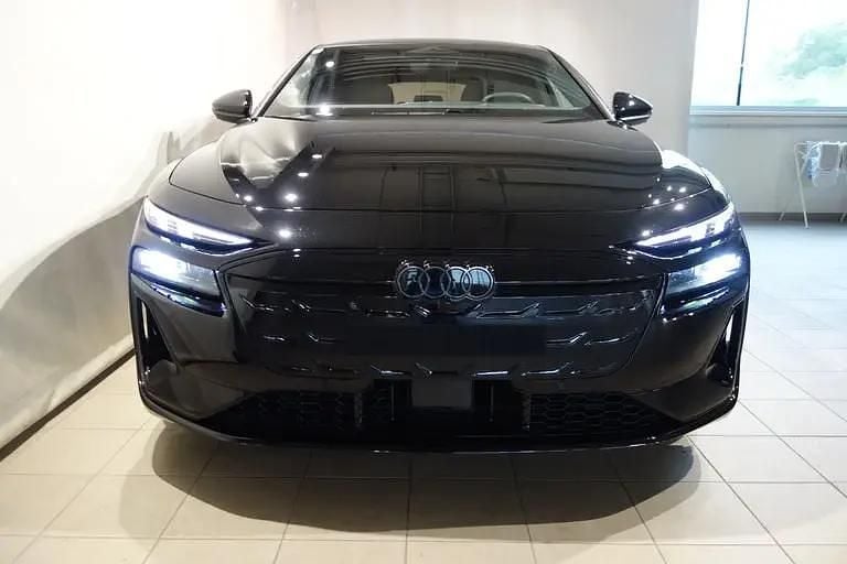 Gebraucht Audi S6 e-tron Ambiente 369 kW (503 PS) 2025 Schwarz  metallicperleffektno Limousine