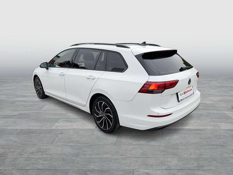 Gebraucht VW Golf VIII Life 116 PS (85 kW) 2021 Weiss  normal Kombi