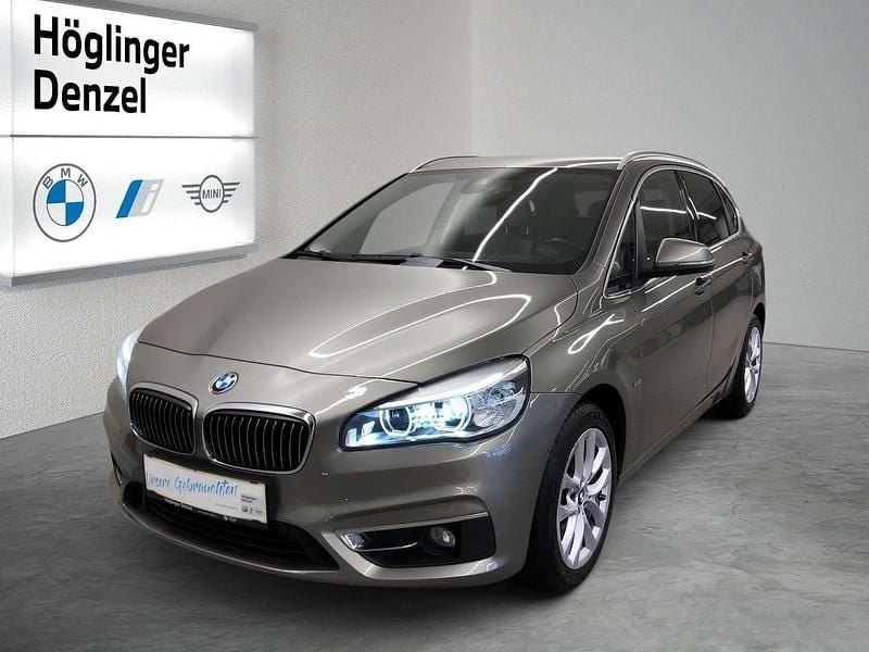 Silber Gebraucht 2016 BMW 216 Luxury Line Kombi | € 16.990 - Bild 1/4