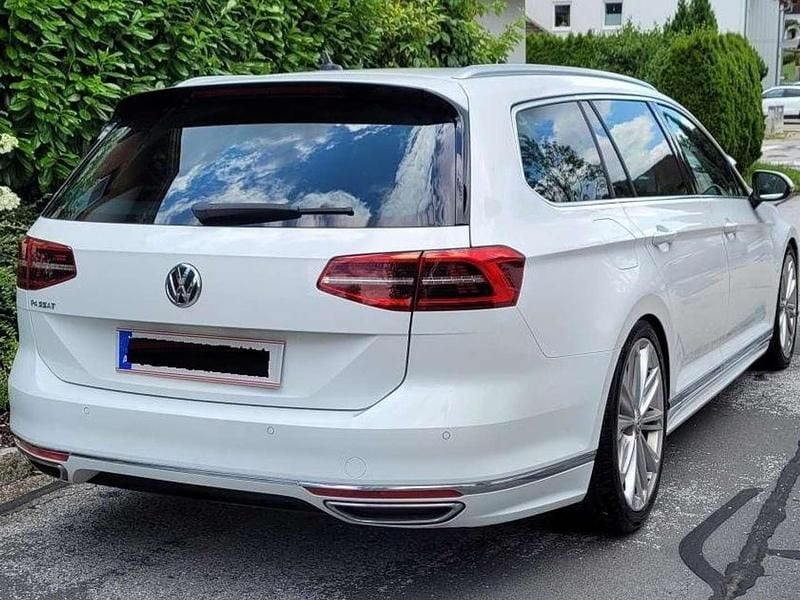 Gebraucht VW Passat Highline 150 PS (110 kW) 2018 Weiß Kombi