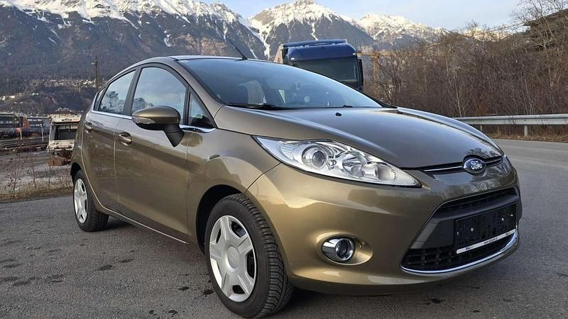 Gebraucht Ford Fiesta Titanium 97 PS (71 kW) 2012 Limousine