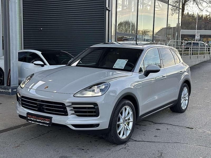Kreide Gebraucht 2022 Porsche Cayenne SUV | € 69.990 (Superpreis) - Bild 1/4
