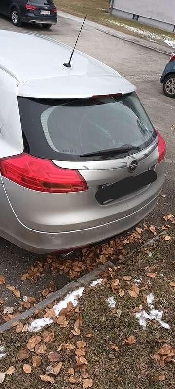 Gebraucht Opel Insignia 110 PS (80 kW) 2011 Grau Kombi