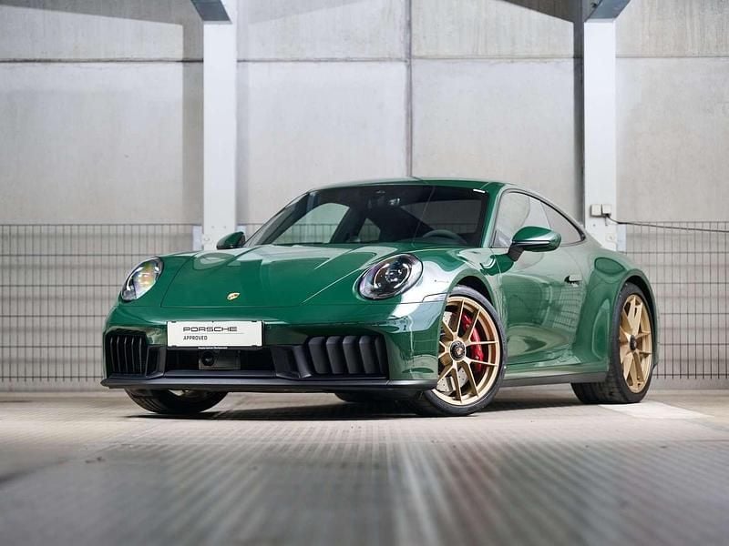 Gebraucht Porsche 911 Carrera GTS 486 PS (357 kW) 2025 Dunkelgrün metallic Coupé