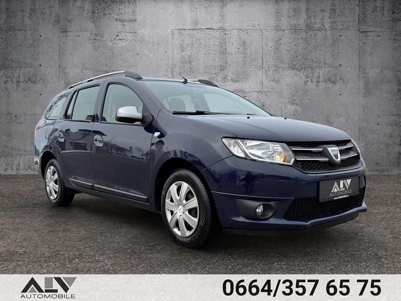 Blau Gebraucht 2015 Dacia Logan MCV Celebration Kombi | € 5.990 - Bild 1/4