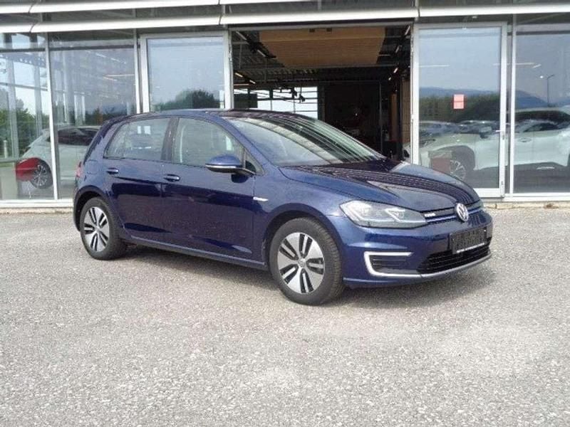 Gebraucht VW Golf 100 kW (136 PS) 2019 Blau Limousine