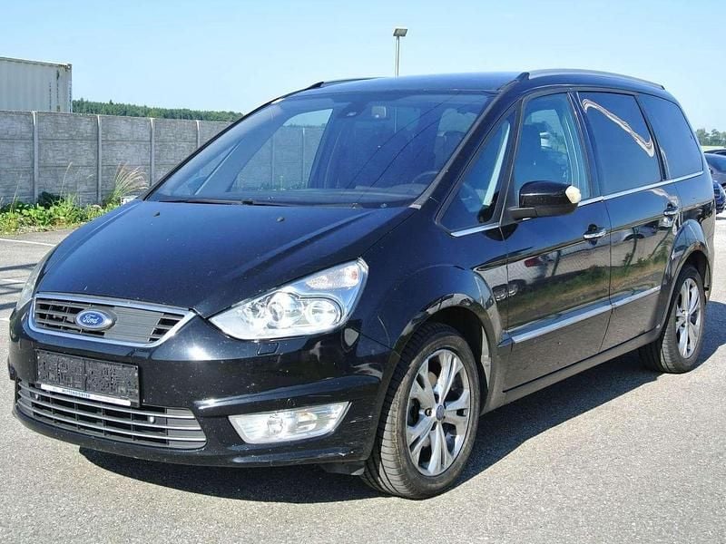 Schwarz Gebraucht 2010 Ford Galaxy Titanium Van / Kleinbus | € 1.990 - Bild 1/4