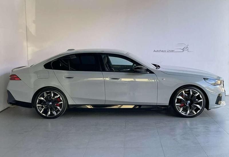 Gebraucht BMW i5 Comfort Edition 442 kW (601 PS) 2023 Grau Limousine