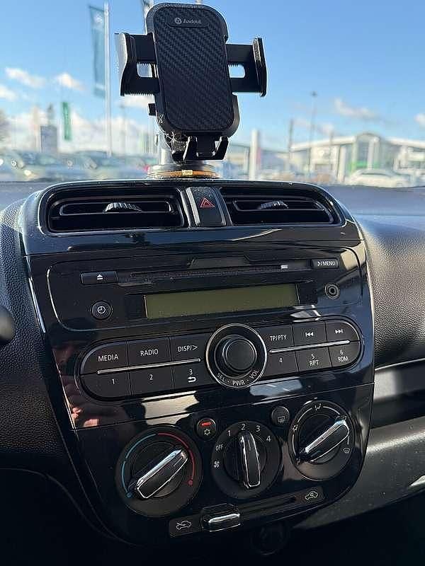 Gebraucht Mitsubishi Space Star Inform 71 PS (52 kW) 2020 Schwarz Kleinwagen