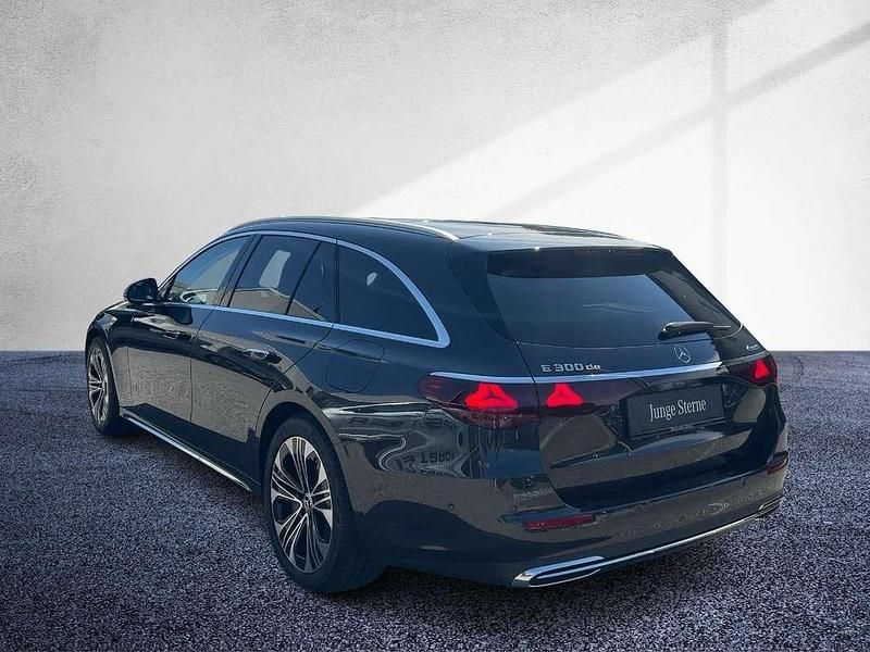 Gebraucht Mercedes E300 197 PS (144 kW) 2025 Grau Kombi