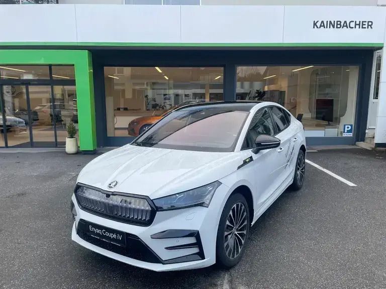 Weiss metallic Gebraucht 2025 Skoda Enyaq iV RS SUV | € 59.999 - Bild 1/4