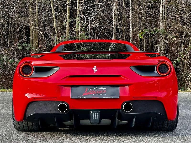 Gebraucht Ferrari 488 669 PS (492 kW) 2015 Rot Coupé