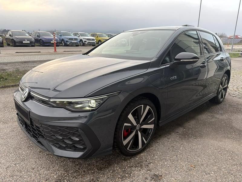 Neu VW Golf VIII GTE 272 PS (200 kW) 2025 Mittelgrau  metallic Limousine