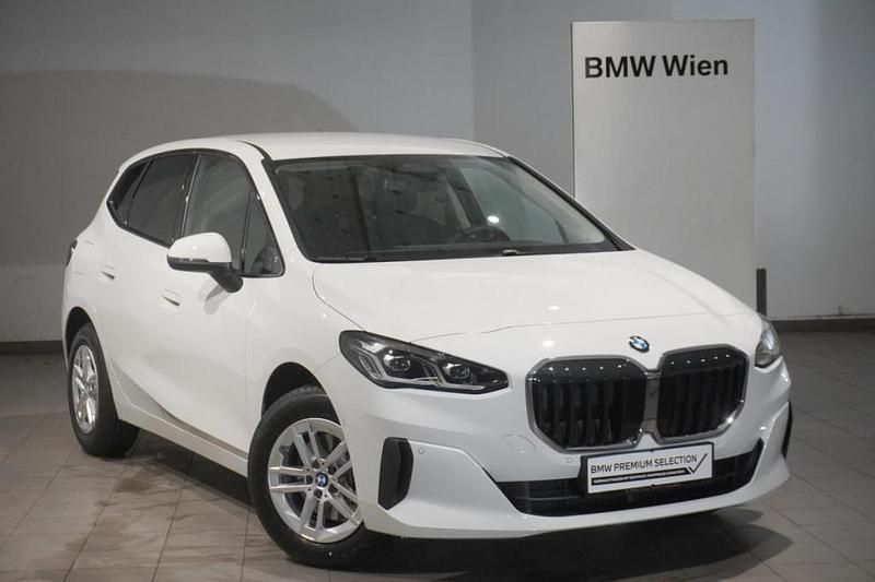 Gebraucht 2025 BMW 218 Active Tourer Efficient Dynamics Van / Kleinbus | € 35.495 (Fairer Preis) - Bild 1/4