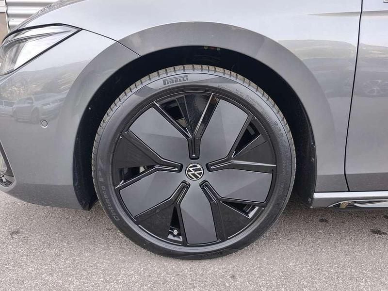 Neu VW Passat Sport 193 PS (141 kW) 2025 Mittelgrau  normal Kombi