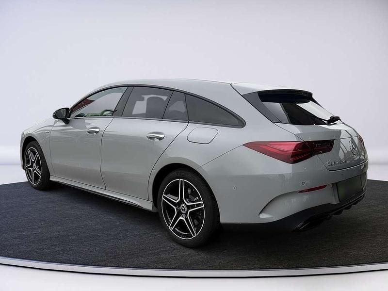 Gebraucht Mercedes CLA250e Shooting Brake AMG Line Premium 163 PS (119 kW) 2025 Grau Kombi