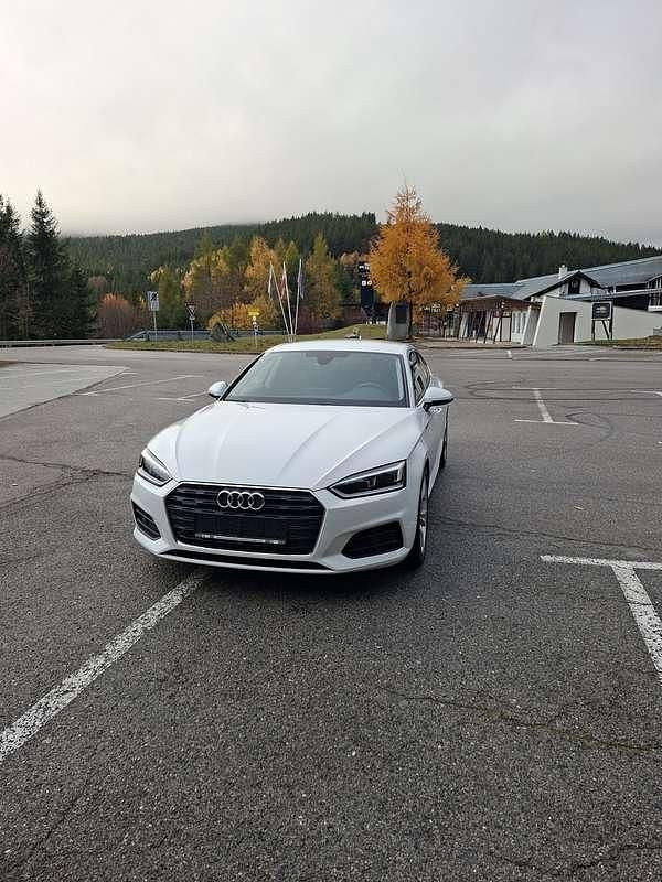 Gebraucht Audi A5 Sportback Sport 218 PS (160 kW) 2017 Weiß Kleinwagen