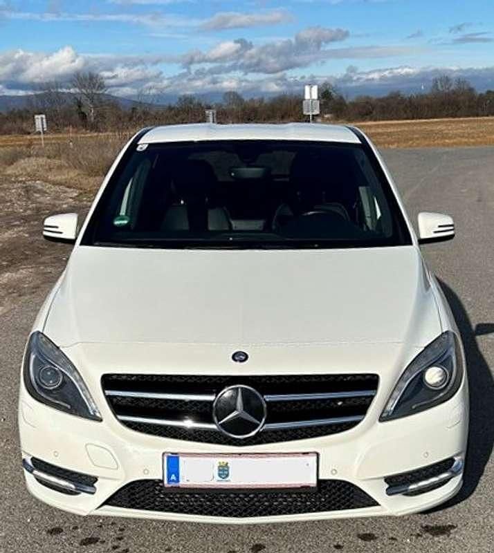 Gebraucht Mercedes B200 Edition 156 PS (114 kW) 2012 Van / Kleinbus