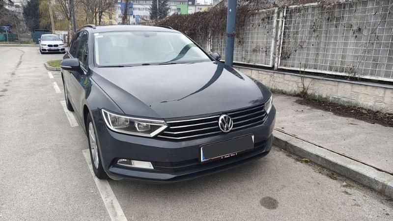 Gebraucht VW Passat Trendline 120 PS (88 kW) 2015 Grau Kombi