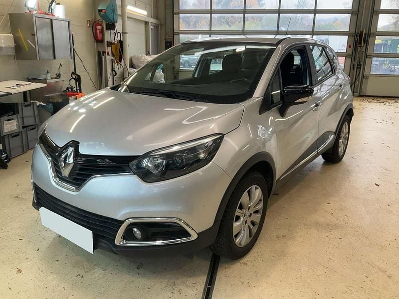 Grau Gebraucht 2017 Renault Captur SUV | € 7.550 (Superpreis) - Bild 1/4