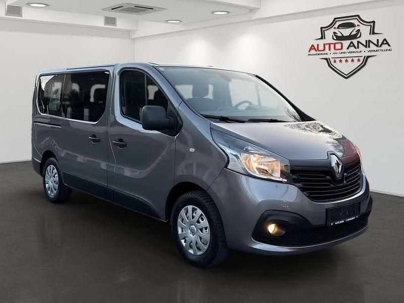 Gebraucht Renault Trafic Expression 95 PS (69 kW) 2016 Grau Van / Kleinbus