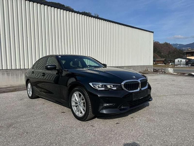 Gebraucht BMW 320 Sport Line 190 PS (139 kW) 2020 Schwarz Limousine